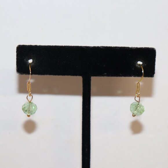 NWOT Gold and green Crystal dangle earrings 1" - Picture 1 of 5